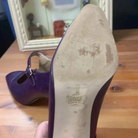 Bandolino 100% leather purple heels with strap Size 7 - Picture 11 of 13